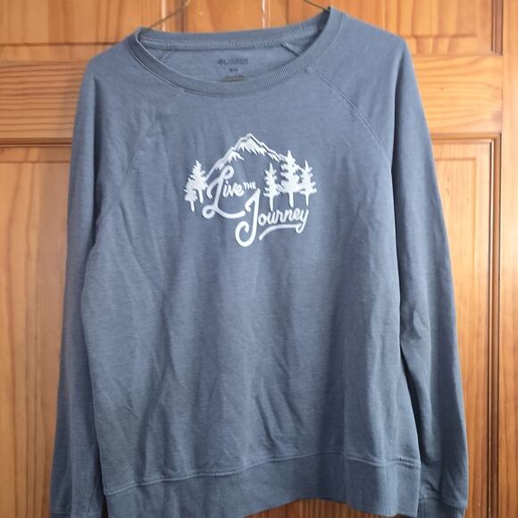 Columbia Sweaters - Columbia Live the Journey Size Medium Shirt